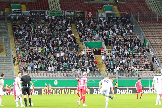 1. FC Kaiserslautern vs Borussia Mönchengladbach (0-1) (1)