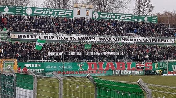 BSG Chemie Leipzig vs Lokomotive Leipzig (0-1) (14)