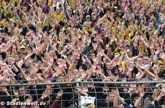 KFC Uerdingen 05 vs Dynamo Dresden (1-0) (3)