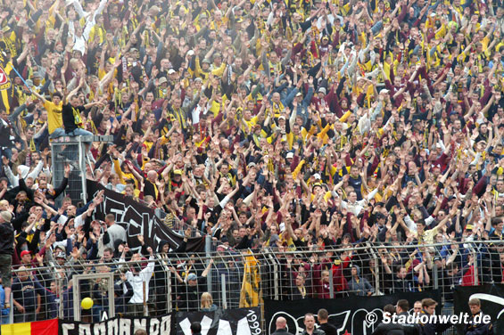 KFC Uerdingen 05 vs Dynamo Dresden (1-0) (4)