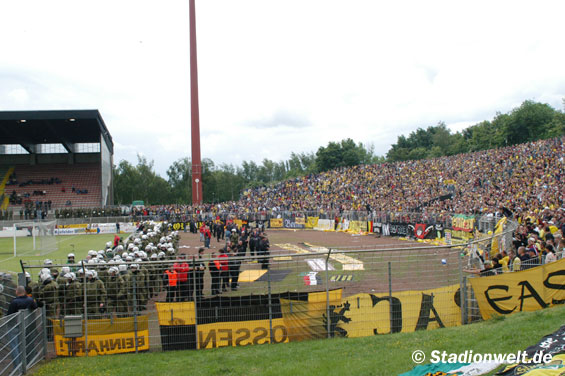 KFC Uerdingen 05 vs Dynamo Dresden (1-0) (11)