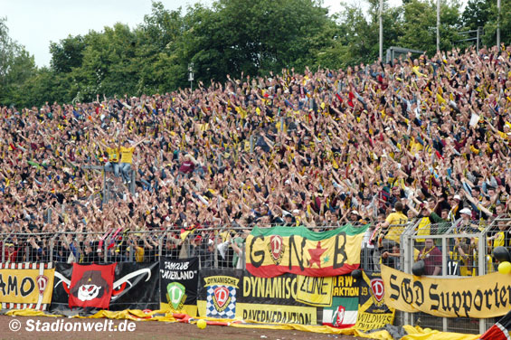 KFC Uerdingen 05 vs Dynamo Dresden (1-0) (13)