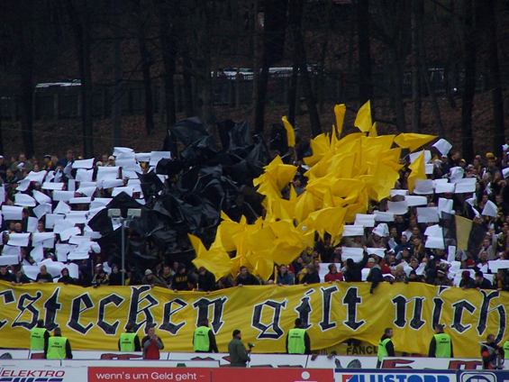 FC Erzgebirge Aue vs Dynamo Dresden (4-1) (4)