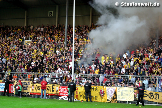 Rot-Weiss Essen vs Dynamo Dresden (2-1) (4)
