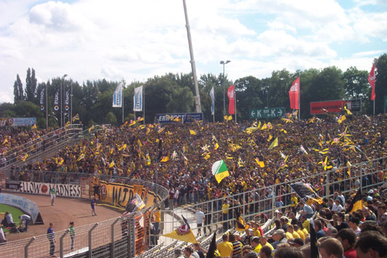 Dynamo Dresden vs Wacker Burghausen (1-1) (1)