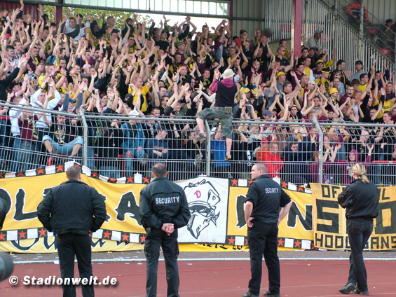 Rot-Weiß Oberhausen vs Dynamo Dresden (2-0) (2)