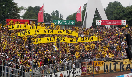 Dynamo Dresden vs Holstein Kiel (0-3) (4)