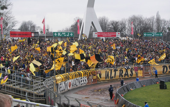 Dynamo Dresden vs Borussia Mönchengladbach II (1-0) (2)