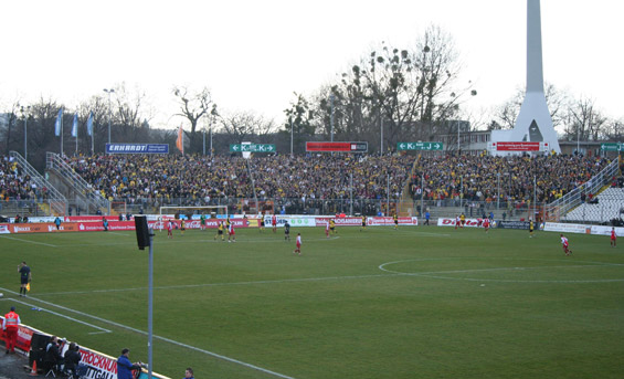 Dynamo Dresden vs FC Rot-Weiß Erfurt (2-1) (1)