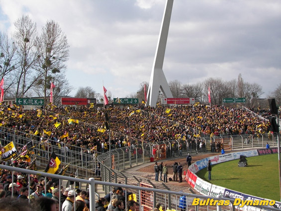 Dynamo Dresden vs FC Rot-Weiß Erfurt (2-1) (3)