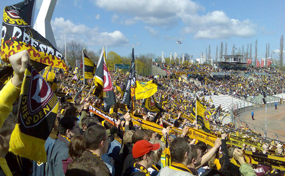 Dynamo Dresden vs VfB Lübeck (2-0) (1)