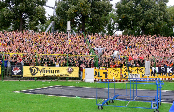 FC Rot-Weiß Erfurt vs Dynamo Dresden (0-2) (1)