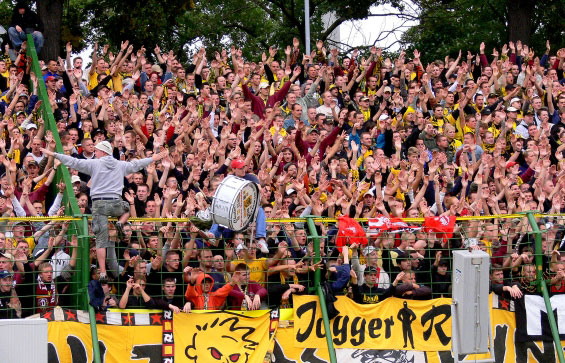 FC Rot-Weiß Erfurt vs Dynamo Dresden (0-2) (2)