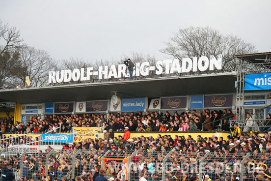 Dynamo Dresden vs Rot-Weiß Oberhausen (0-2) (10)