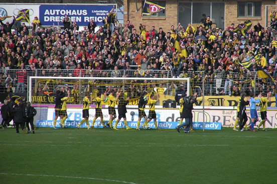 Dynamo Dresden vs Kickers Emden (2-1) (10)