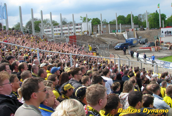 Dynamo Dresden vs FC Rot-Weiß Erfurt (2-2) (1)