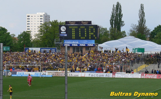 Dynamo Dresden vs FC Rot-Weiß Erfurt (2-2) (2)