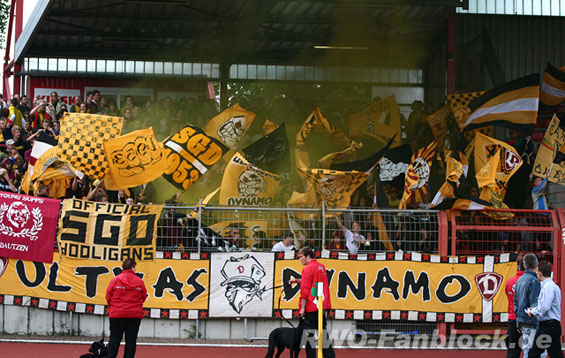 Rot-Weiß Oberhausen vs Dynamo Dresden (0-1) (4)