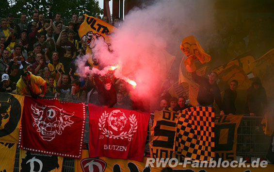 Rot-Weiß Oberhausen vs Dynamo Dresden (0-1) (5)