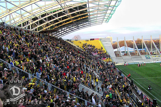 Dynamo Dresden vs Fortuna Düsseldorf (0-2) (13)