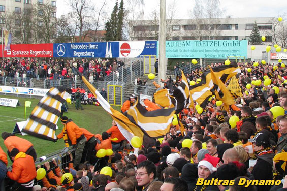 SSV Jahn Regensburg vs Dynamo Dresden (1-0) (11)