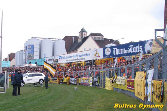 SSV Jahn Regensburg vs Dynamo Dresden (1-0) (17)