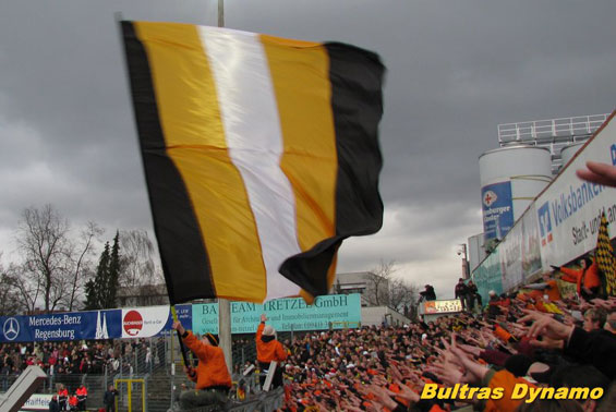 SSV Jahn Regensburg vs Dynamo Dresden (1-0) (18)