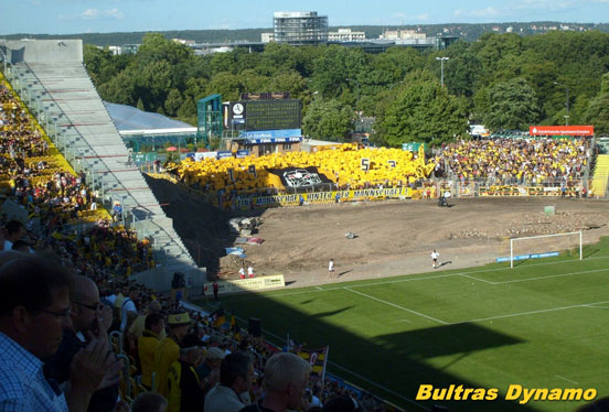 Dynamo Dresden vs Kickers Emden (1-2) (2)