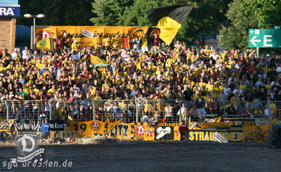 Dynamo Dresden vs Kickers Emden (1-2) (14)