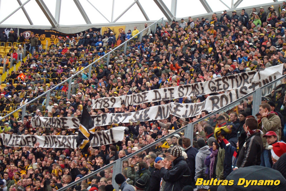 Dynamo Dresden vs FC Rot-Weiß Erfurt (1-1) (8)