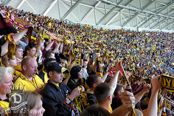 Dynamo Dresden vs Stuttgarter Kickers (1-2) (10)