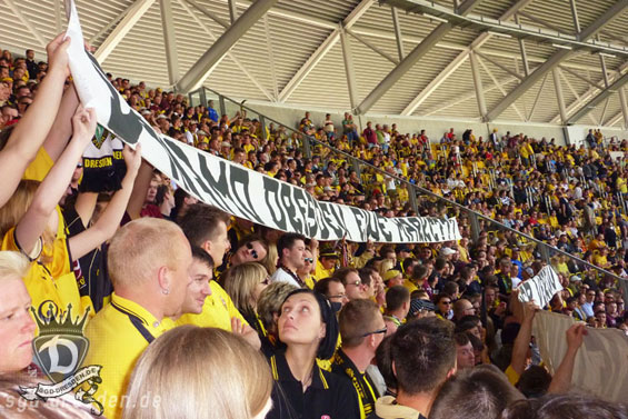 Dynamo Dresden vs Stuttgarter Kickers (1-2) (12)