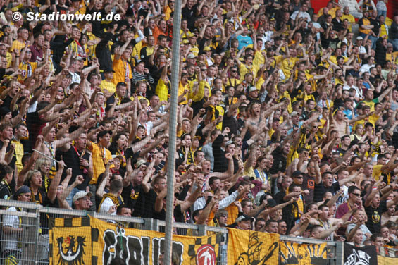 Fortuna Düsseldorf vs Dynamo Dresden (1-0) (4)