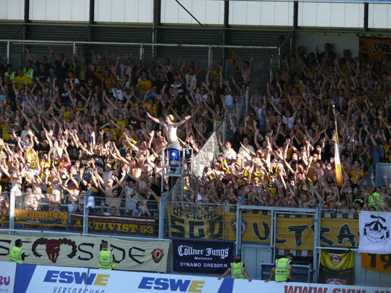 SV Wehen Wiesbaden vs Dynamo Dresden (0-1) (4)