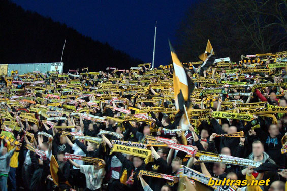 FC Erzgebirge Aue vs Dynamo Dresden (2-0) (18)