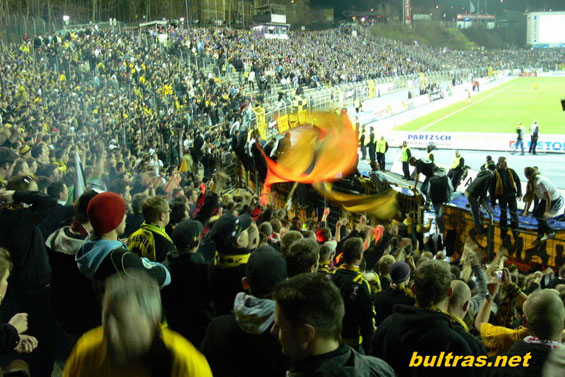 FC Erzgebirge Aue vs Dynamo Dresden (2-0) (21)
