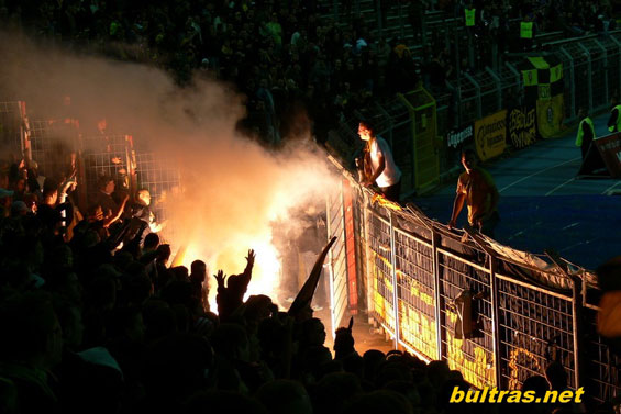 FC Erzgebirge Aue vs Dynamo Dresden (2-0) (23)