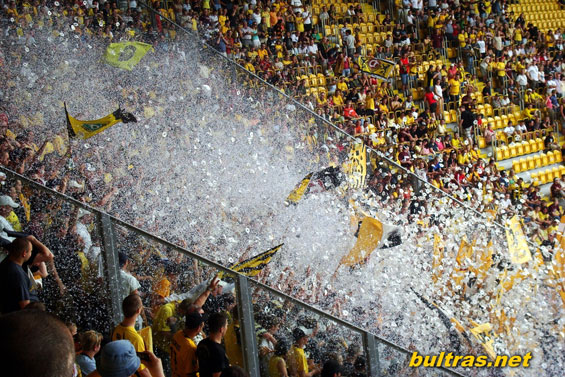 Dynamo Dresden vs SV Sandhausen (0-3) (8)