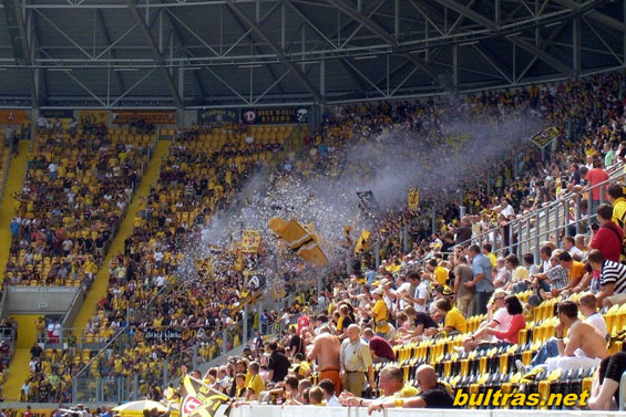 Dynamo Dresden vs SV Sandhausen (0-3) (9)