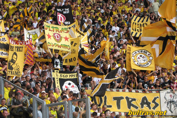 Dynamo Dresden vs SV Sandhausen (0-3) (12)