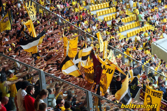 Dynamo Dresden vs SV Sandhausen (0-3) (13)