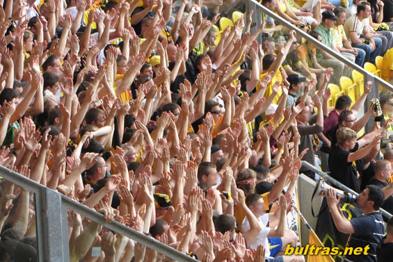 Dynamo Dresden vs SV Sandhausen (0-3) (16)