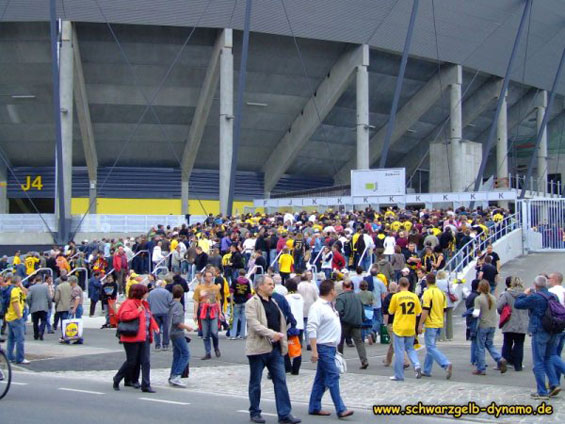 Dynamo Dresden vs FC Schalke 04 (1-2 (Stadioneröffnung)) (2)