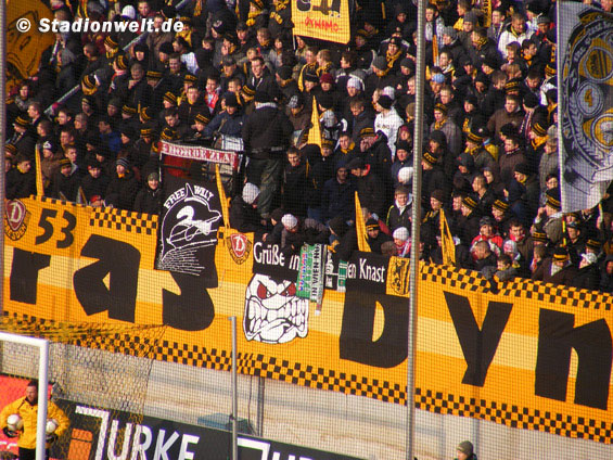 Dynamo Dresden vs Rapid Wien (2-4) (2)