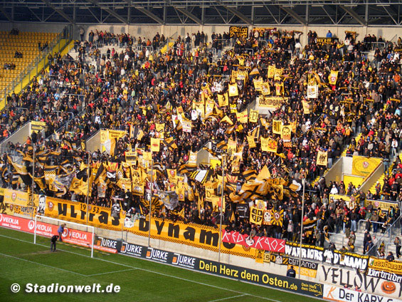 Dynamo Dresden vs Rapid Wien (2-4) (3)