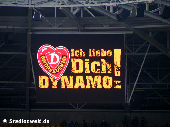 Dynamo Dresden vs Rapid Wien (2-4) (10)
