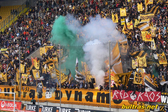 Dynamo Dresden vs Rapid Wien (2-4) (24)