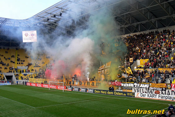 Dynamo Dresden vs Rapid Wien (2-4) (28)