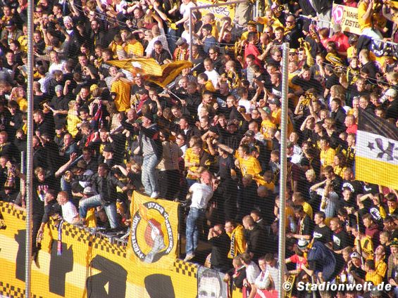 Dynamo Dresden vs FC Hansa Rostock (2-2) (20)