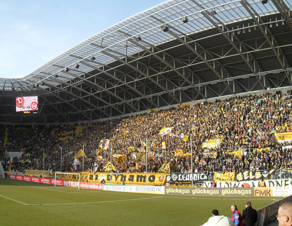Dynamo Dresden vs SV Wehen Wiesbaden (3-0) (6)